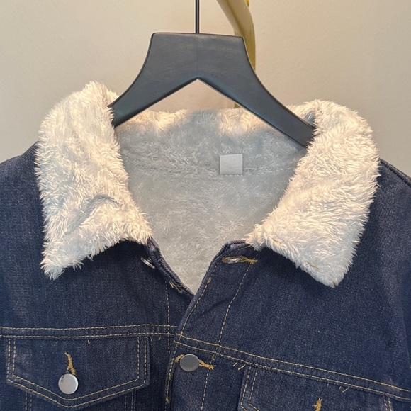 Denim Jacket with White fuzzy Collar NWT - Picture 2 of 11